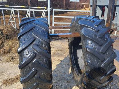 Bild 2:Reifen 320/70 R24