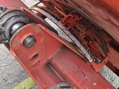 Bild 9:Düngerstreuer Kunstdüngerstreuer Mineraldüngerstreuer Rauch MDS 701