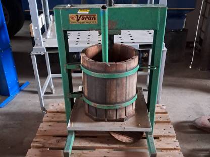 Spindelpresse mit Obstmühle