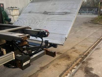 Bild 4:Ladebordwand Palfinger 1.500K