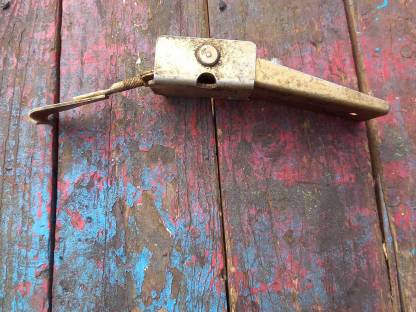 Bild 3:Haubenhalterung Deutz 06