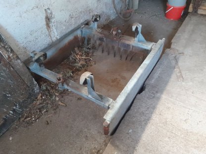 Bild 3:Schauer Entmistung