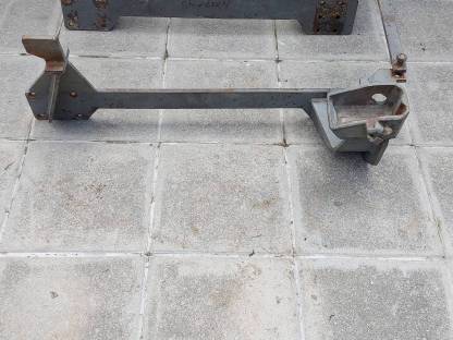 Bild 3:Hauer Konsole zu Steyr 650