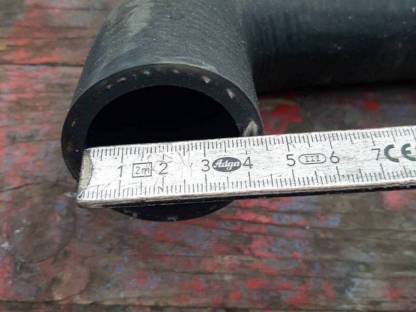 Bild 3:Kühlerschlauch IHC 3220 434 R1