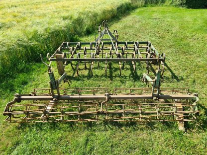 Bild 2:Kultivator Feingrubber Feldherr