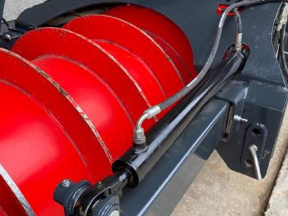 Bild 5:Silowalze mit Kantenverdichter Saphir