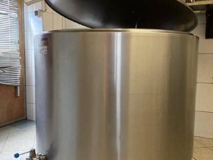1.050 l Milchtank mit Kühlung