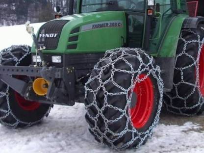 Traktor Schneeketten