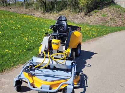 Stiga Titan 26H Großflächenmäher