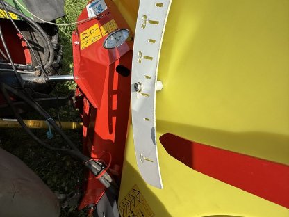 Bild 5:Kverneland Feldspritze ixter B10