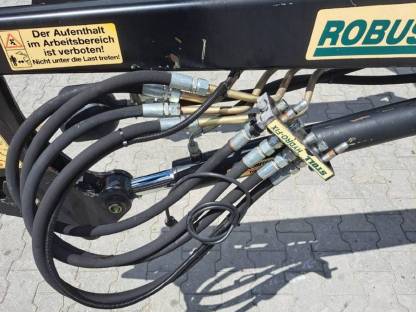 Bild 8:Frontlader Stoll Robust F15