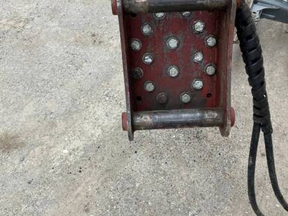 Bild 3:Hydr. Spaltbohrer