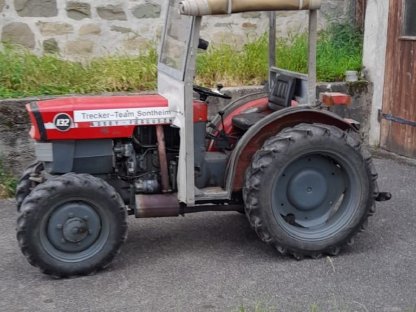 MF 132 A Traktor