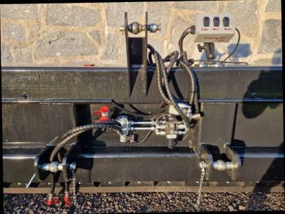 Bild 7:Maisschild/Flächenschieber