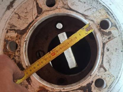 Bild 3:Staplerreifen mit Felge 7.00-12 Clark