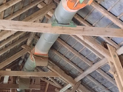 Bild 5:Auer Heuverteiler abgebaut