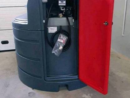 Bild 2:Dieseltank 2.500 l - neu