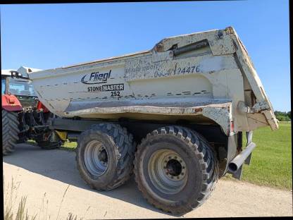 Bild 4:Fliegl Stonemaster 252, Erdmulde, Kieskipper, Muldenkipper