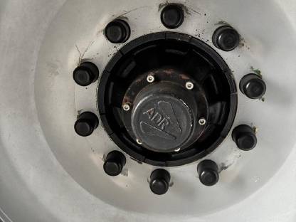 Bild 3:Kompletträder 420/85 R38