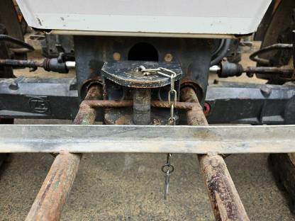 Bild 4:Forstkiste für Steyr 8065