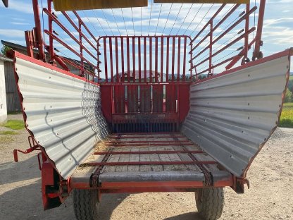 Bild 3:Pöttinger Boss 1 Ladewagen Typ 512