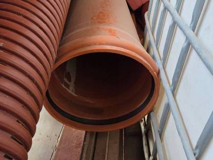 Bild 4:Rohre und Schächte