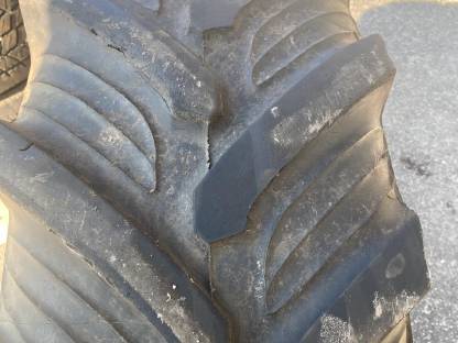 Bild 4:Verkaufe 1 Stk. 13,6R24 Taurus mit ca. 2 cm Profil