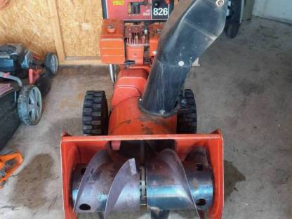 Bild 2:Schneefräse Toro 826