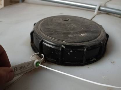 Bild 2:Vinasse (Team F) Bio-Flüssigdünger