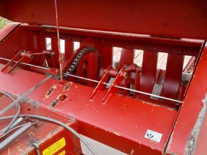 Bild 5:Ladewagen Pöttinger HIT 1