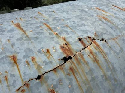 Bild 3:10.000 l Güllefass, Vakuumpumpe, Untergestell, Hackenhänger