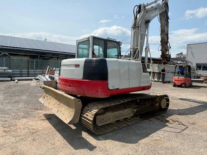 Bild 2:Bagger TB1140