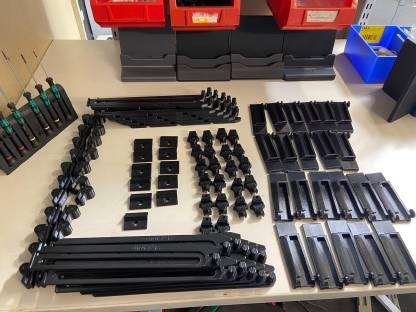 Bild 4:Ersatzteile für diverse Kippfenster