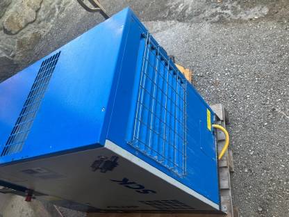 Bild 2:Schraubenkompressor Kompressor Agre