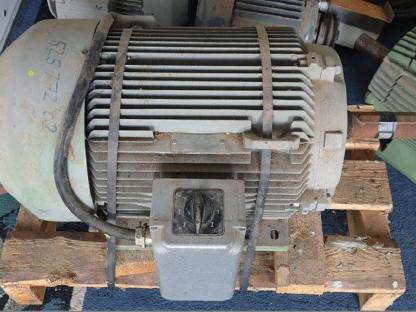 Neuer Siemens Dahlander-Elektromotor mit Dahlander-Schalter