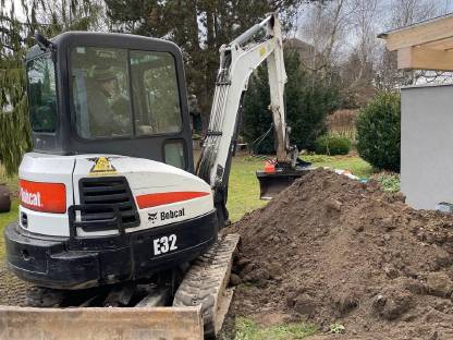 Bild 5:Bobcat E32 Bagger