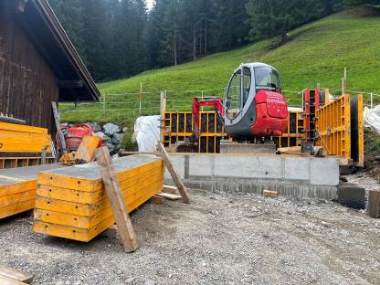 Bild 2:Peri Aluschalung Beton Keller Wände Baustelle