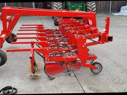 Bild 2:Hackgerät 6-reihig, Rübenhackgerät, Maishackgerät