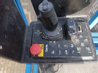 Bild 6:Scherenarbeitsbühne Genie GS3384 RT Allrad 4x4 Diesel 12m