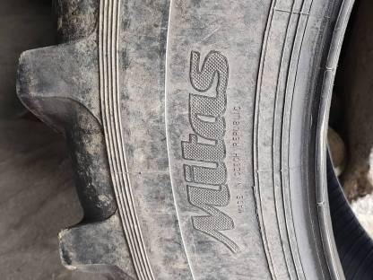 Reifen 18.4 R38 oder 460/85 R38