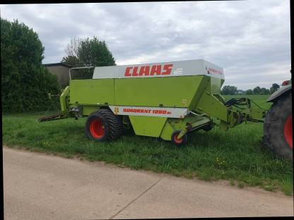 Quaderballenpresse Claas Quadrant 1200RC