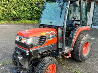 Kubota STa 35