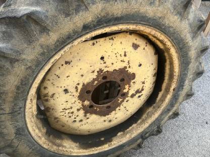 Bild 2:Steyr T188 Felgen 28 Zoll