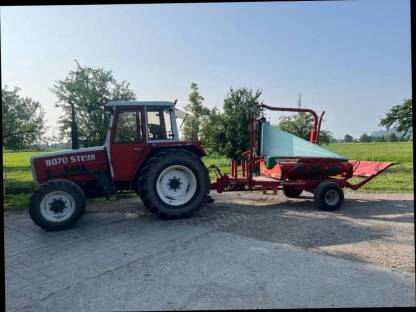 Bild 3:Rundballenpressen