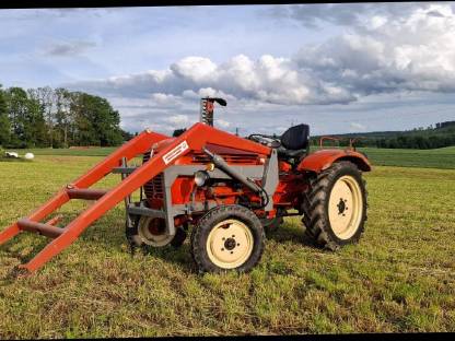 Steyr 188 Traktor mit Frontlader