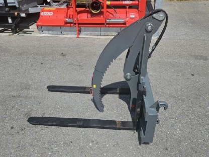 Bild 5:Palettengabel mit Holzgreifer 180° Euroaufnahme