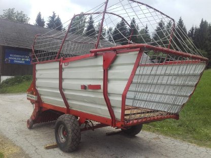 Bild 2:Ladewagen Pöttinger Hit 1