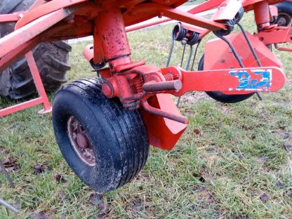 Bild 6:Kuhn GF 5801 MH Wender, Zetter, Heuwender