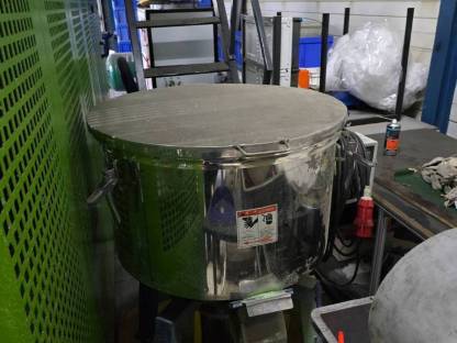 Bild 6:Apollo Kunststoff Blasformmaschine komplette Anlage ABLD 90