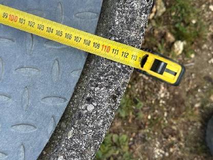 Bild 6:Brunnenabdeckung Deckel Schacht